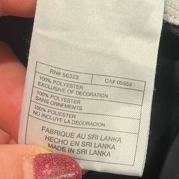 Nike Capri Sweatpants Relaxed Fit Elastic Waist Stripe Black White Size XL 16-18 - Picture 4 of 5